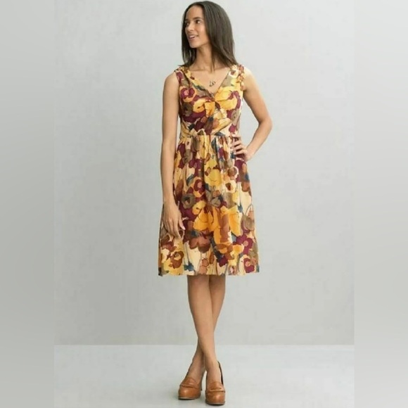 Banana Republic Silk Dark Floral V Neck Sleeveless Woodland Fairy Dress Sz 00P - Picture 1 of 10